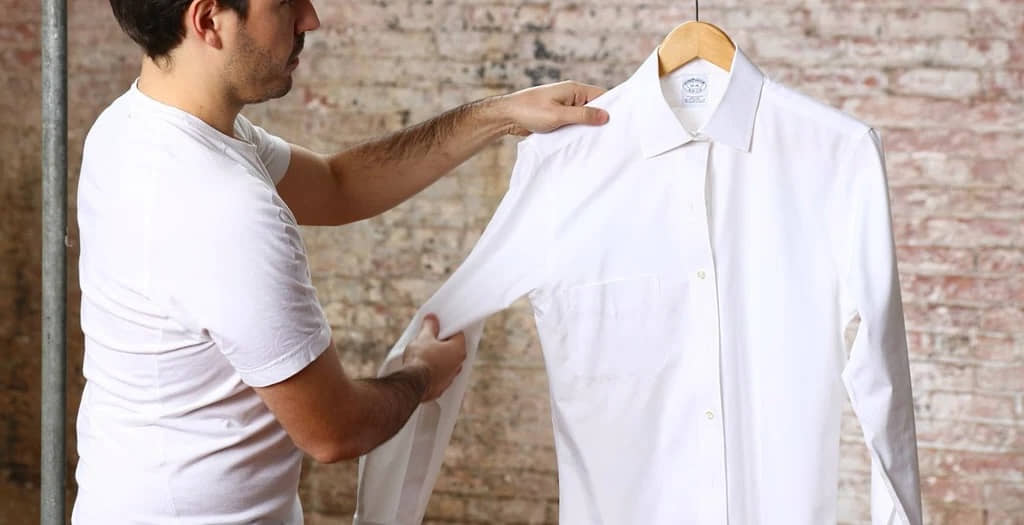 how to iron a shirt